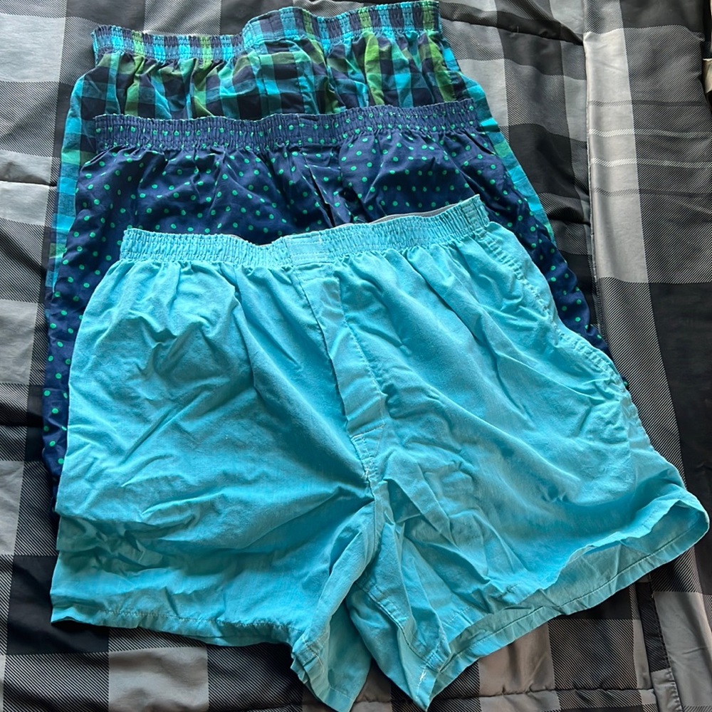 Mens large Gildan boxers, never worn